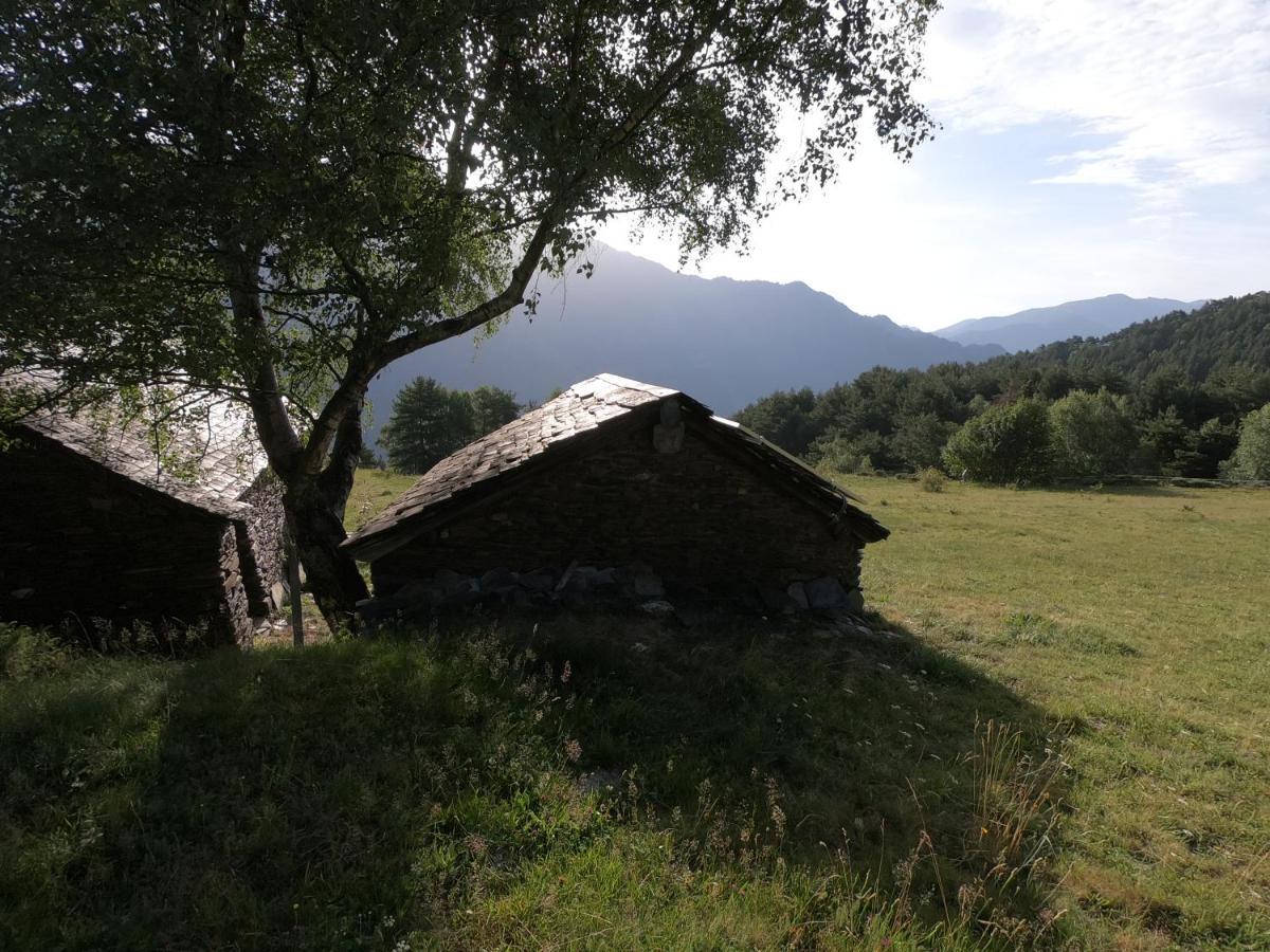 Bordes Pirineu, Costuix Hotell Areu Exteriör bild
