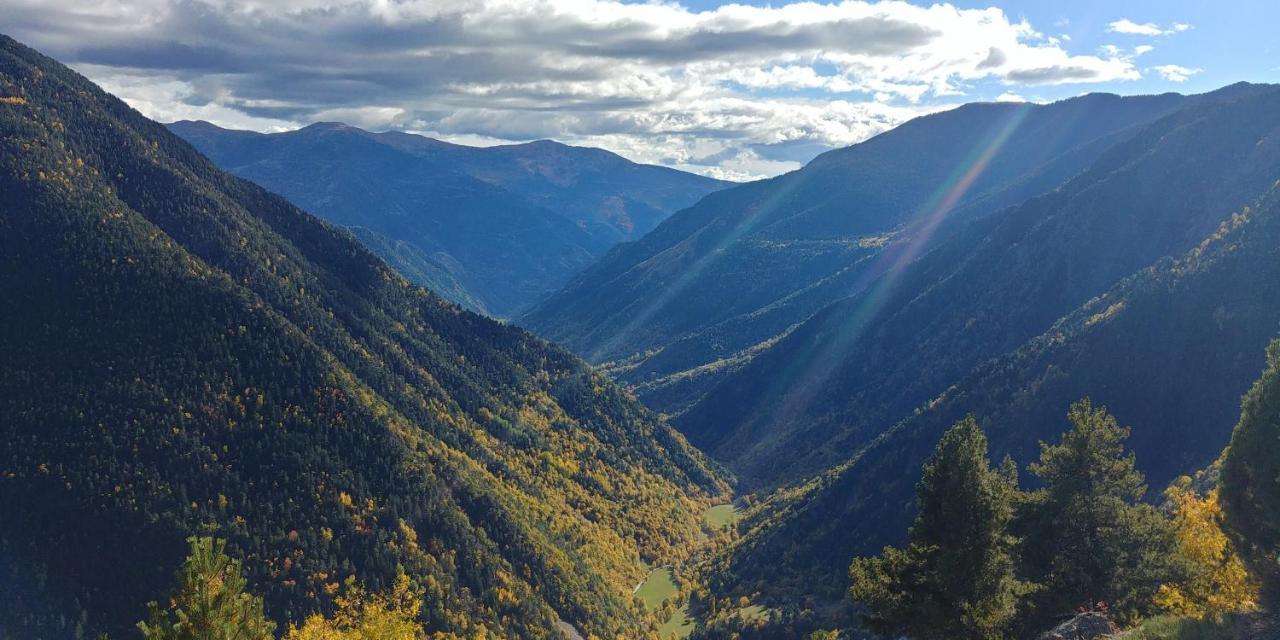 Bordes Pirineu, Costuix Hotell Areu Exteriör bild