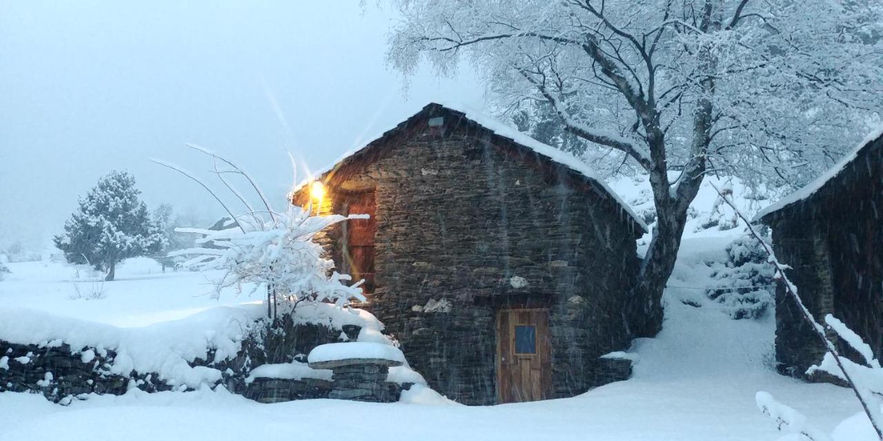 Bordes Pirineu, Costuix Hotell Areu Exteriör bild